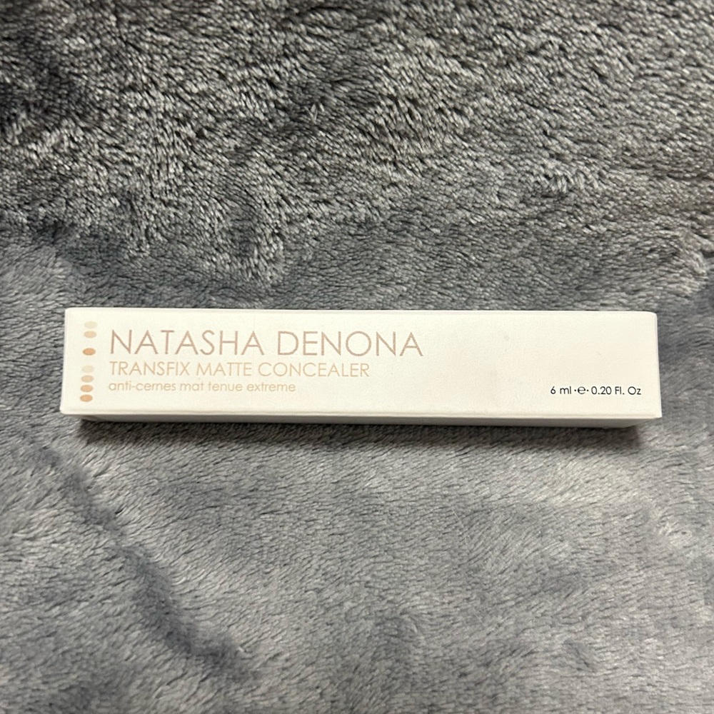 NATASHA DENONA Transfix Matte Concealer color 21W warm/orange